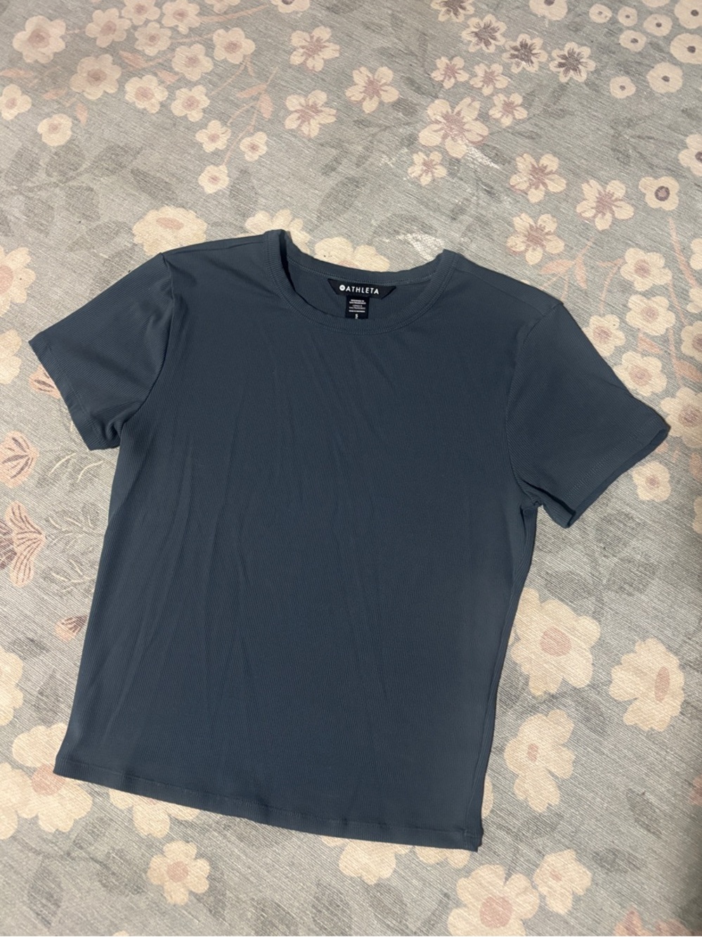 Athleta ribbed Short Sleeve baby tee— Slate